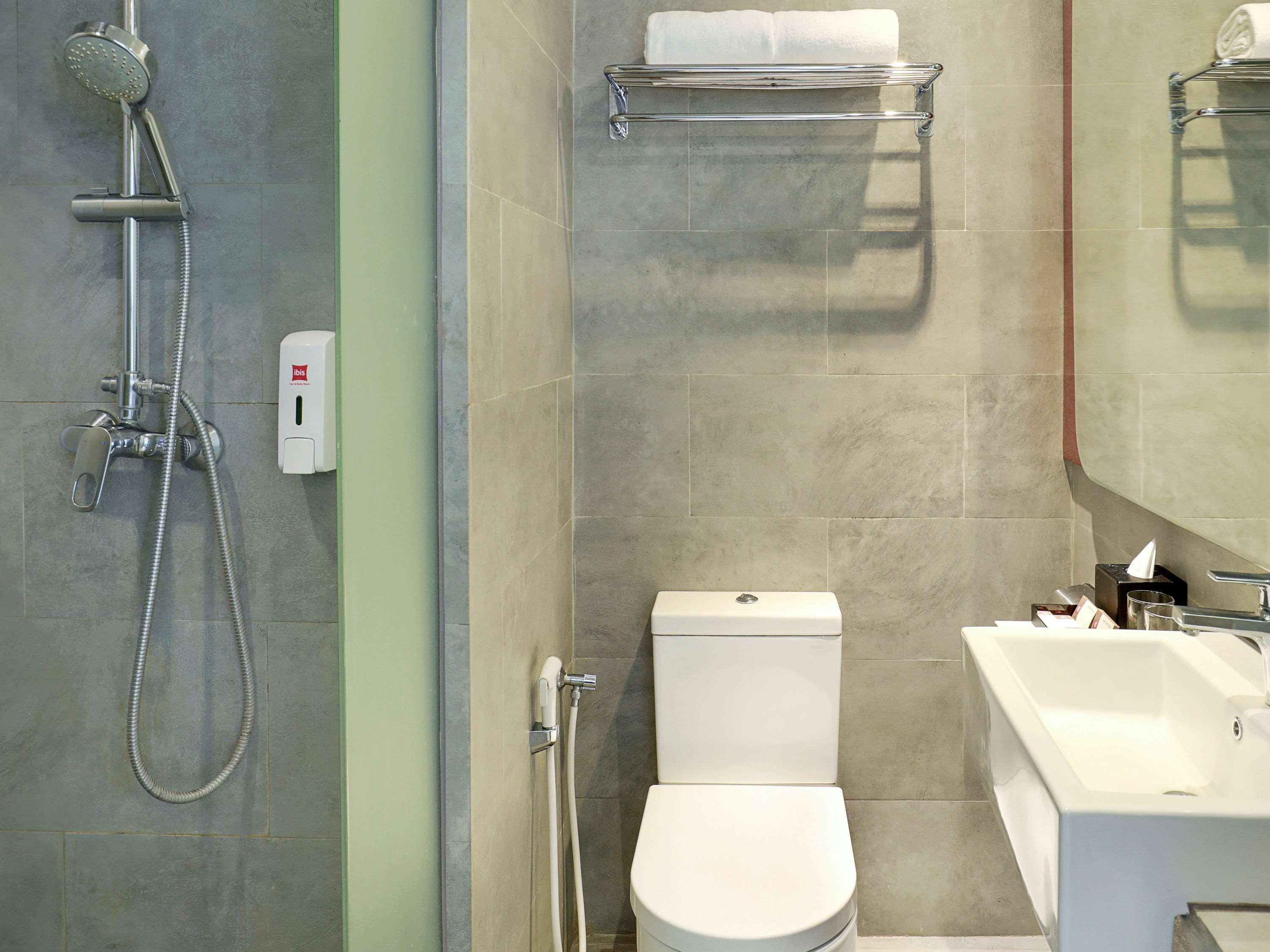 فندق Ibis Malioboro يوغياكارتا المظهر الخارجي الصورة
