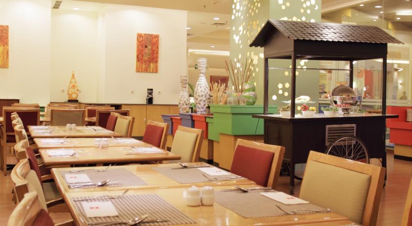 فندق Ibis Malioboro يوغياكارتا المظهر الخارجي الصورة