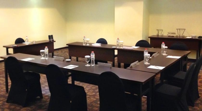 فندق Ibis Malioboro يوغياكارتا المظهر الخارجي الصورة