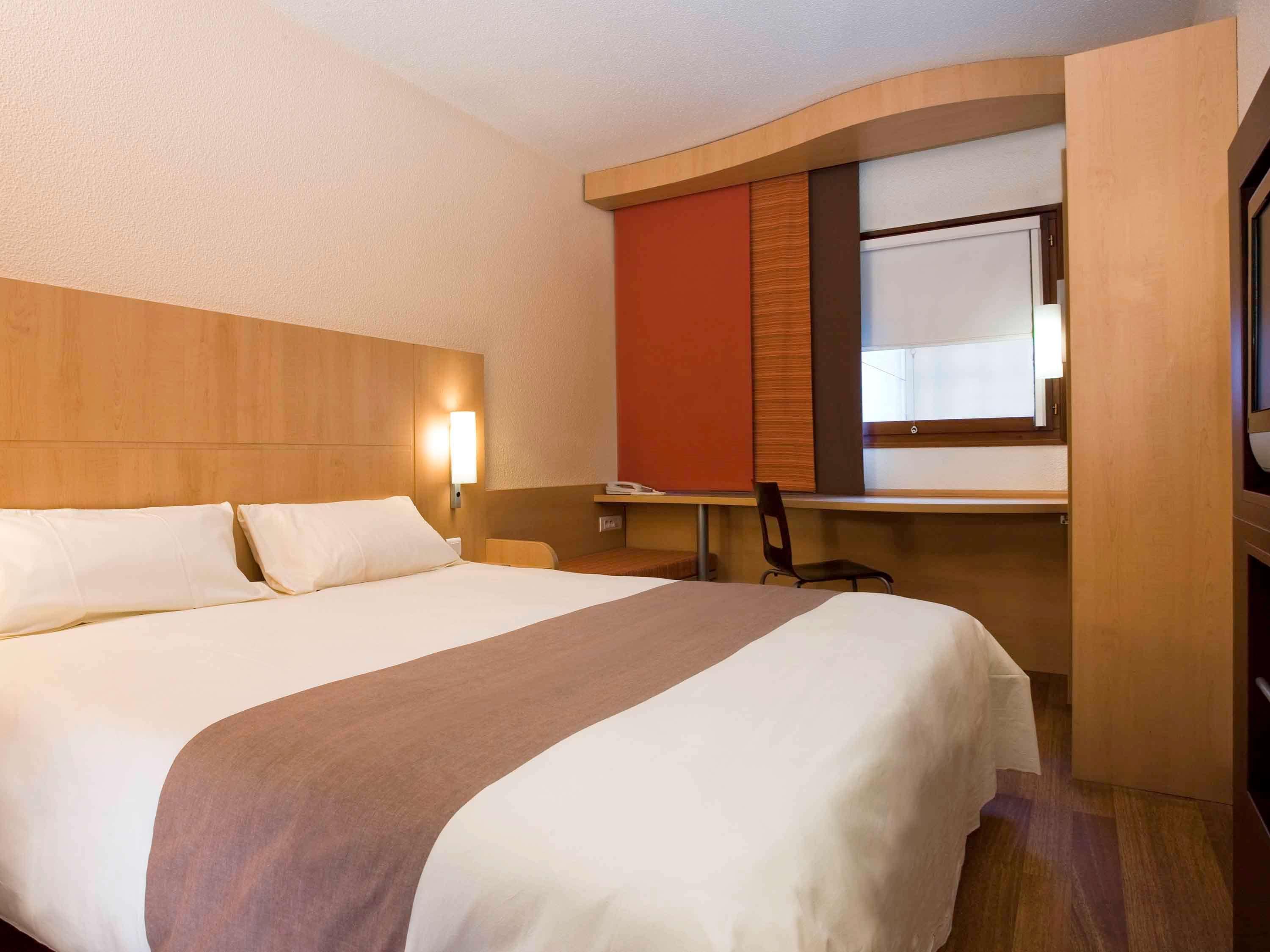 فندق Ibis Malioboro يوغياكارتا المظهر الخارجي الصورة
