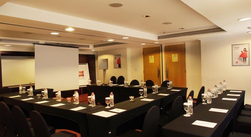 فندق Ibis Malioboro يوغياكارتا المظهر الخارجي الصورة