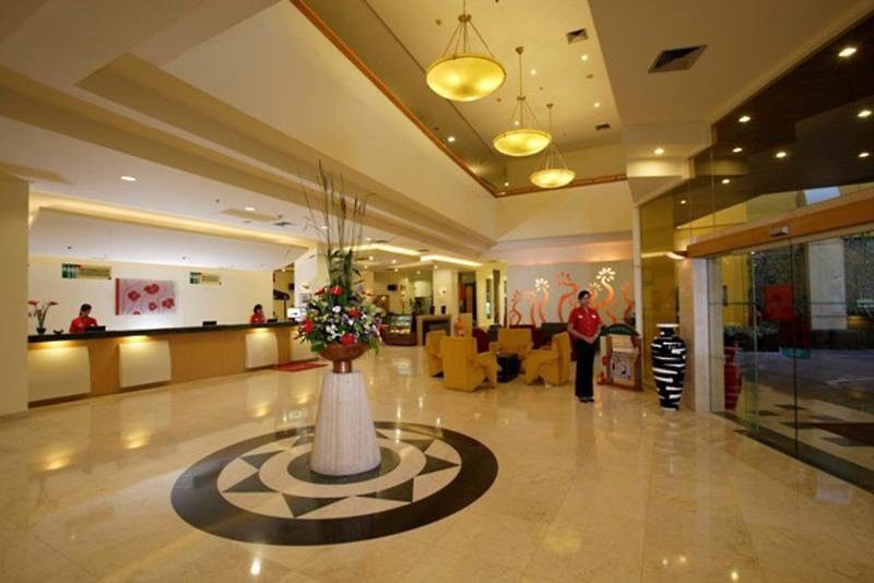 فندق Ibis Malioboro يوغياكارتا المظهر الخارجي الصورة