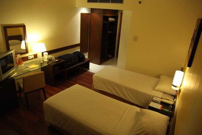 فندق Ibis Malioboro يوغياكارتا المظهر الخارجي الصورة