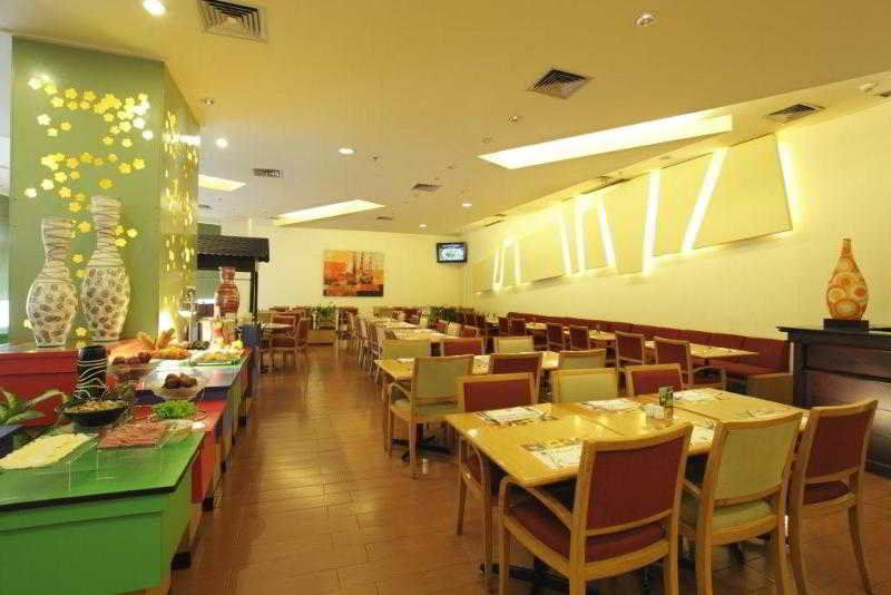 فندق Ibis Malioboro يوغياكارتا المظهر الخارجي الصورة