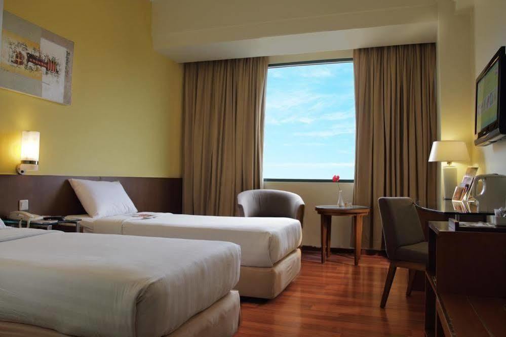 فندق Ibis Malioboro يوغياكارتا المظهر الخارجي الصورة